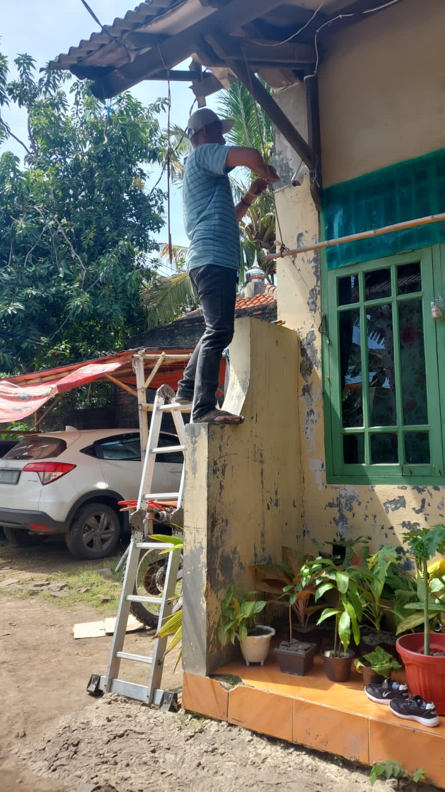 HALINA CCTV MENJUAL CCTV DAN MENYEDIAKAN JASA PASANG CCTV MURAH BERGARANSI CILEGON MERAK ANYER SERAN