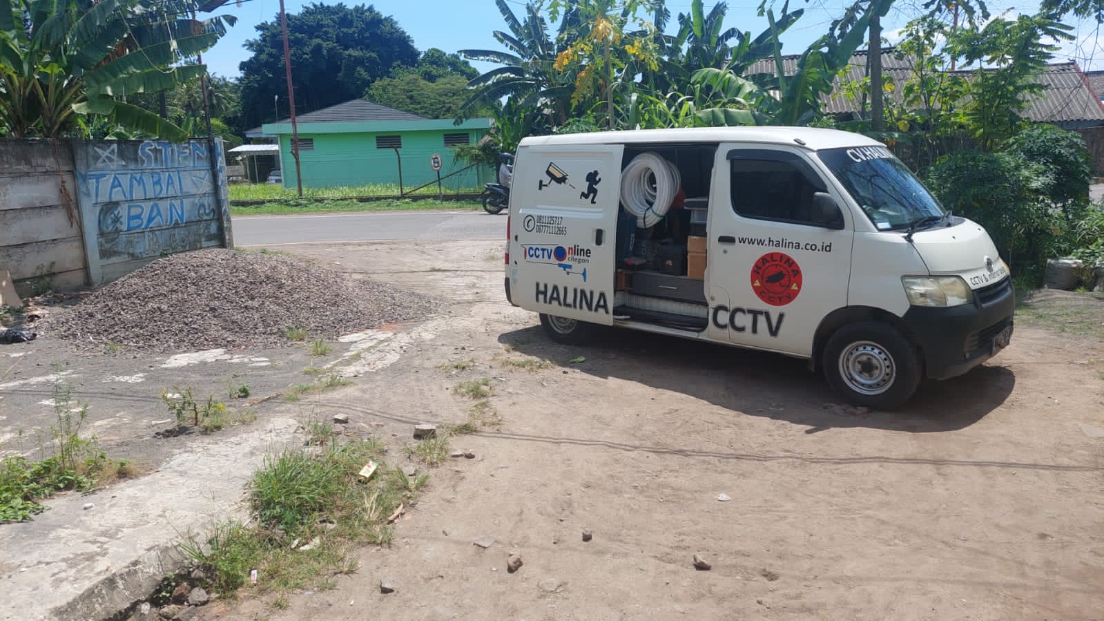 HALINA CCTV MENJUAL CCTV DAN MENYEDIAKAN JASA PASANG CCTV MURAH BERGARANSI CILEGON MERAK ANYER SERAN